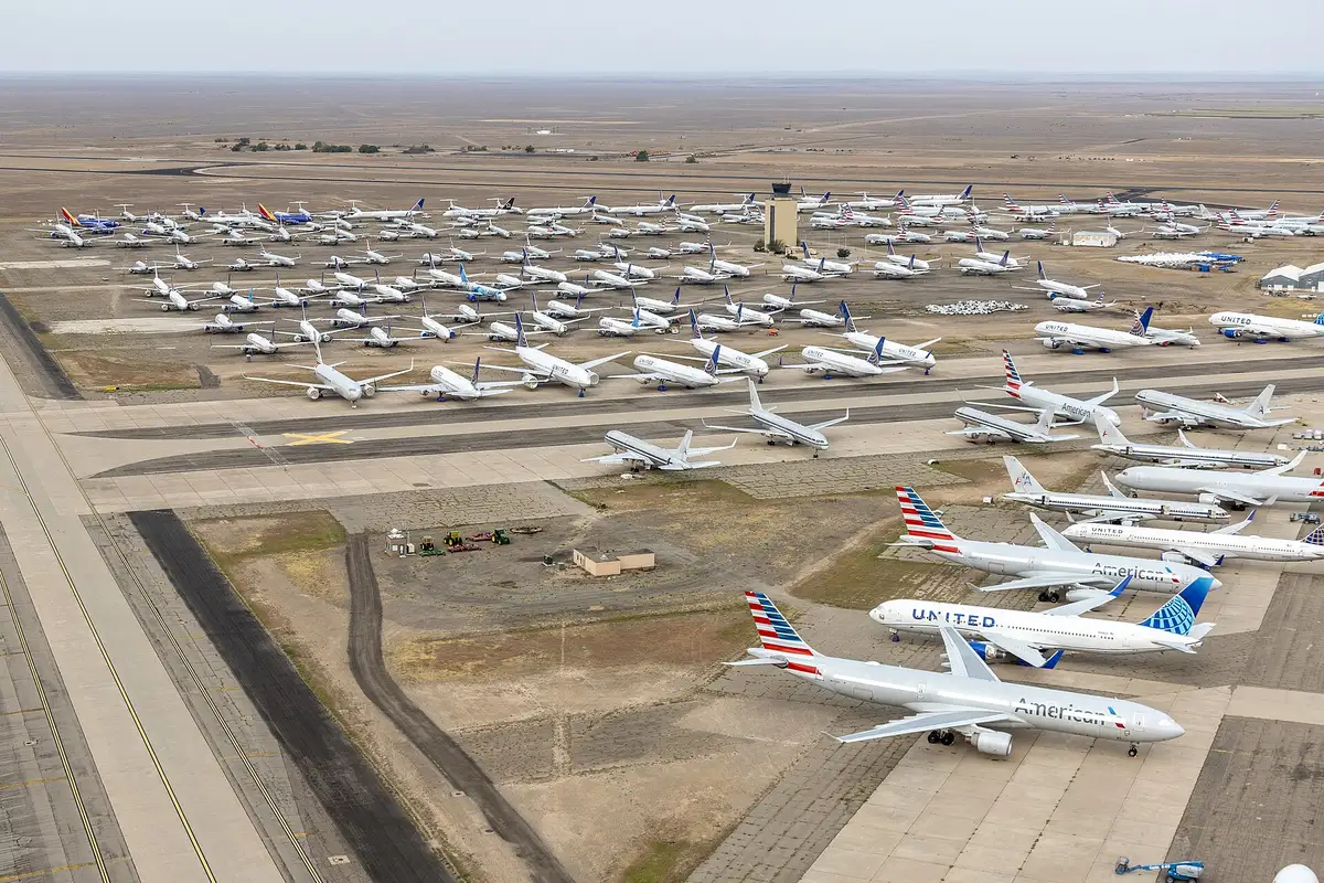 Parked airliners on the ramp at the Roswell Air Center, New Mexico